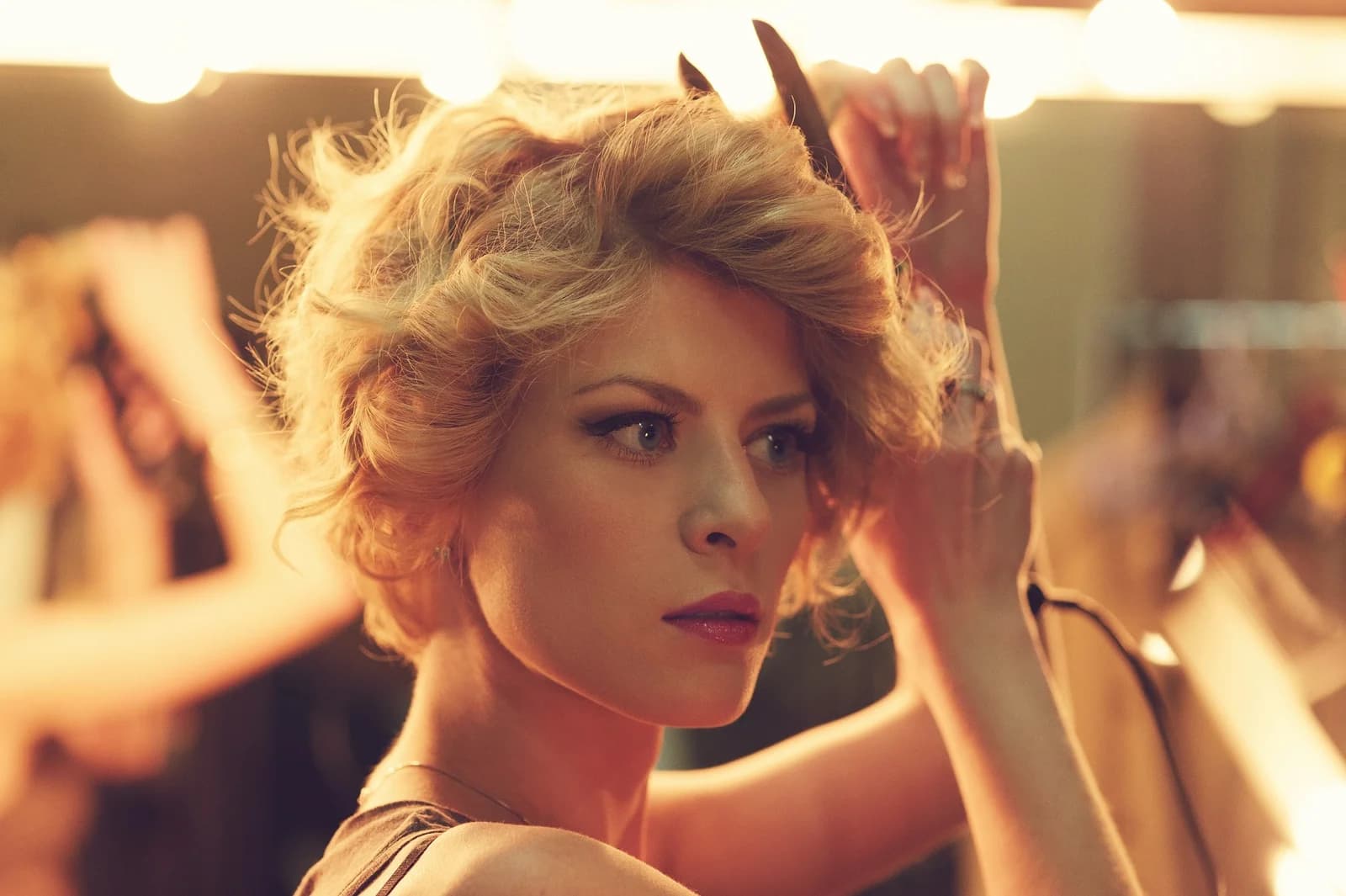 How to pump up your curls