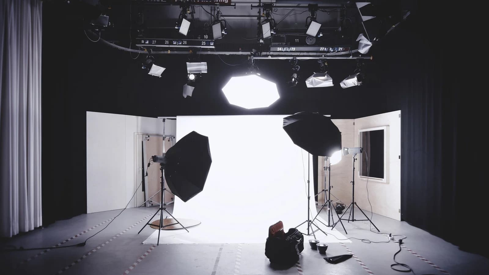Photoshoots Studio vs Nature