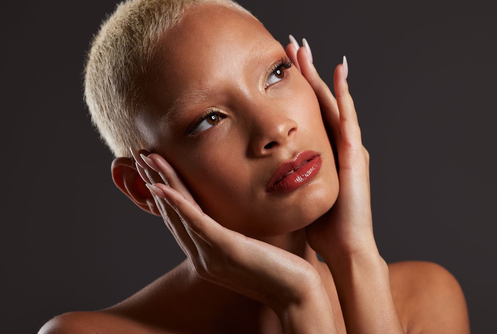What Defines a Signature Model Look?