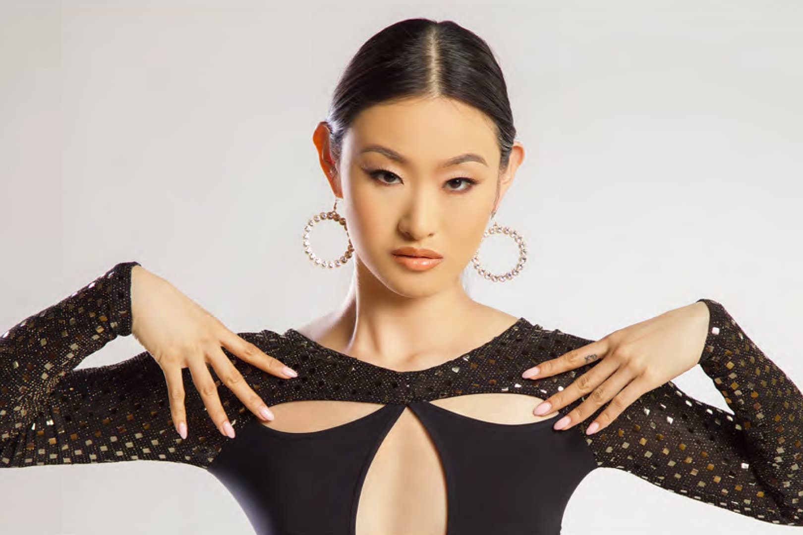 I do not have a size 2 body or a tiny button nose, nor am I 5’11” and always acne free – Haoquing Geng