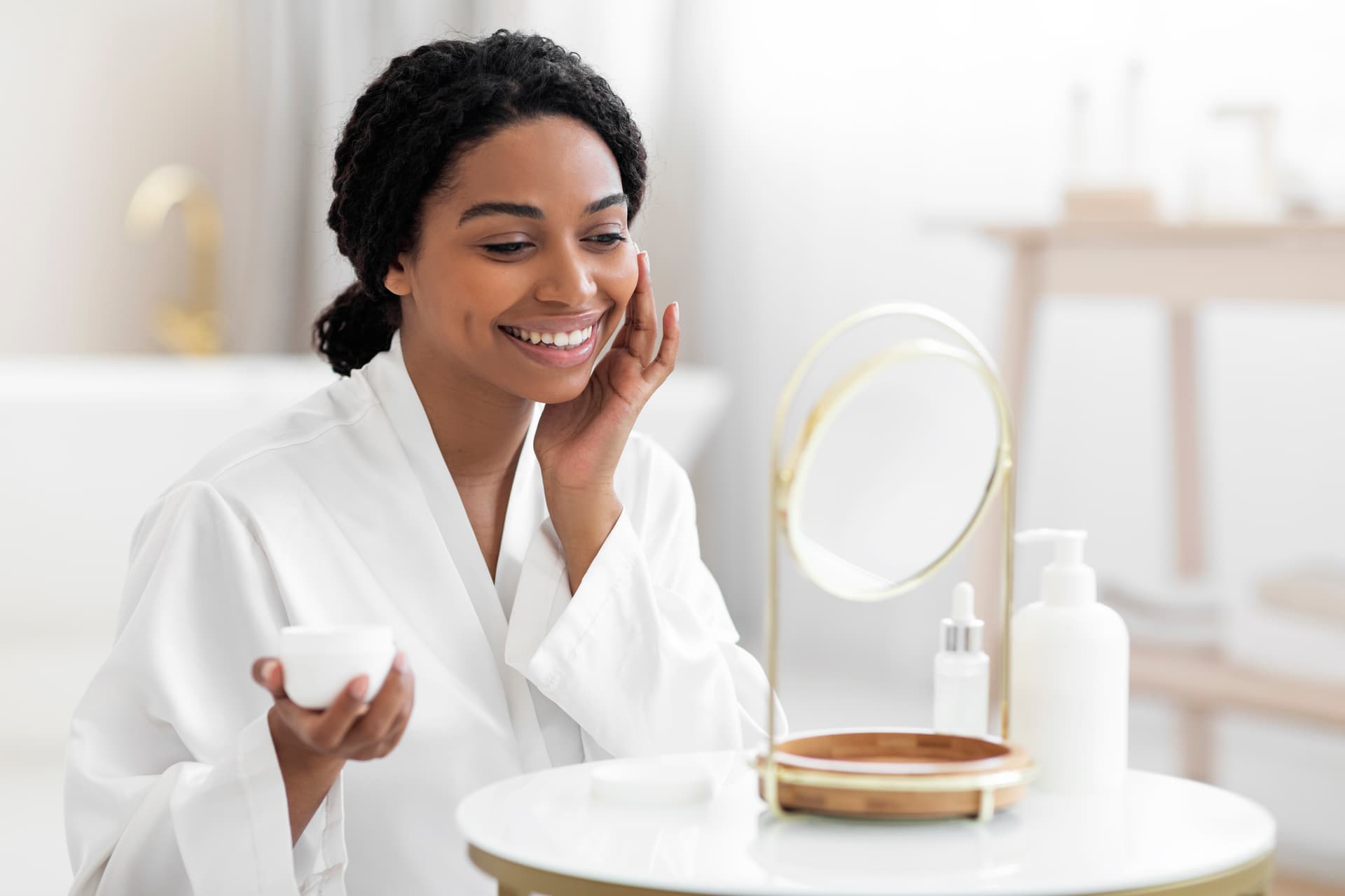 Slugging Skincare Everything You Need to Know for Glowing Hydrated Skin